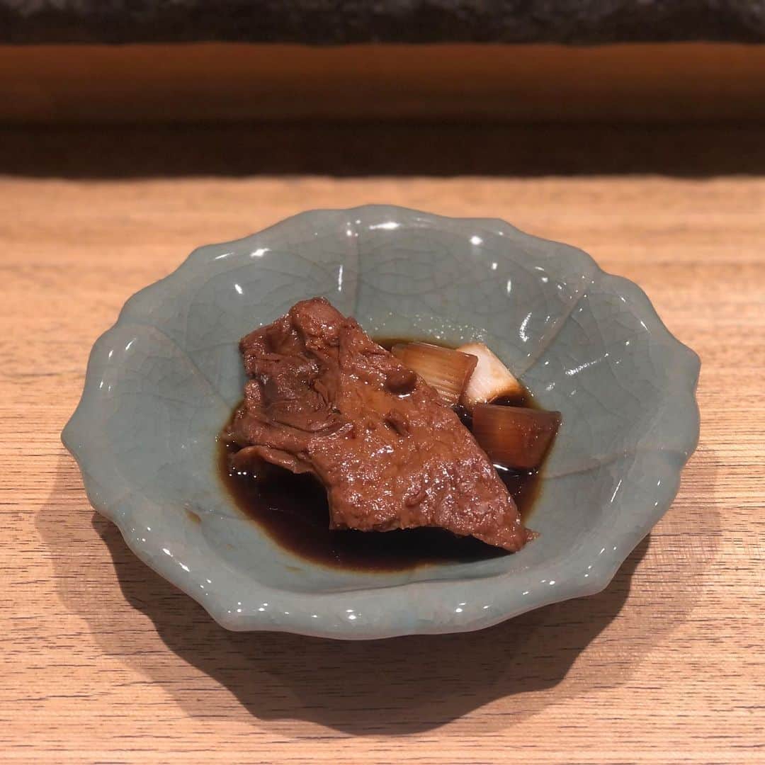 三浦瑠麗さんのインスタグラム写真 - (三浦瑠麗Instagram)「きょうはお酒を控える。煮魚はマグロカマすきみ。」2月19日 22時05分 - lullymiura