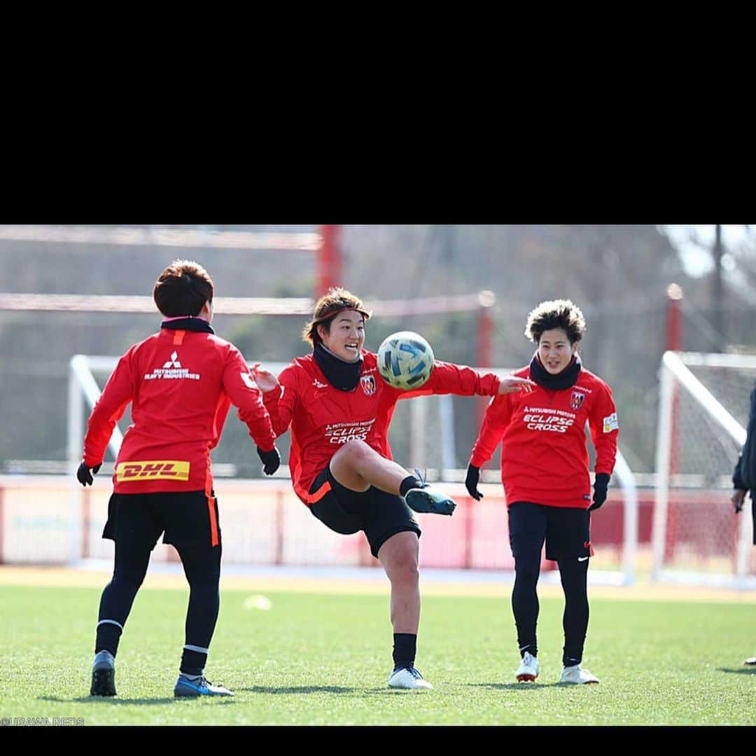 池田咲紀子さんのインスタグラム写真 - (池田咲紀子Instagram)「2021シーズンスタート⚽️😊  自分以外の人も載せてみた。笑  面白いと思ったやつは載せてみた。😊  あかりとかたかとか優ちゃんのやつ、嫌だったらごめん😂💦笑笑  あとは森さんとか立石さんも載せてみた😂  今年も レッズレディースの応援よろしくお願いします！  #浦和レッズレディース #nadeshiko #urawaredsladies #goalkeeper」2月19日 22時05分 - sakiko_ikeda_21