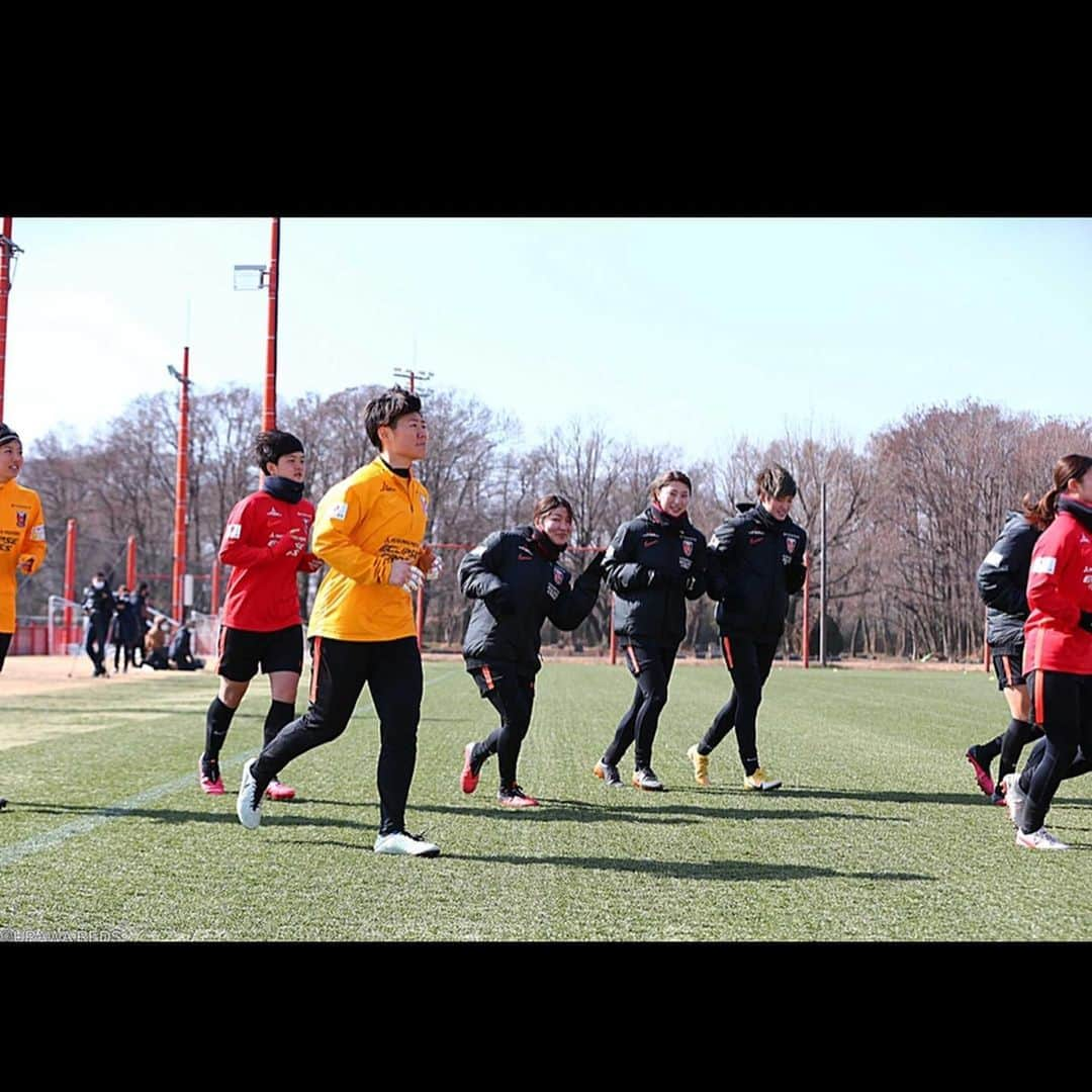 池田咲紀子さんのインスタグラム写真 - (池田咲紀子Instagram)「2021シーズンスタート⚽️😊  自分以外の人も載せてみた。笑  面白いと思ったやつは載せてみた。😊  あかりとかたかとか優ちゃんのやつ、嫌だったらごめん😂💦笑笑  あとは森さんとか立石さんも載せてみた😂  今年も レッズレディースの応援よろしくお願いします！  #浦和レッズレディース #nadeshiko #urawaredsladies #goalkeeper」2月19日 22時05分 - sakiko_ikeda_21