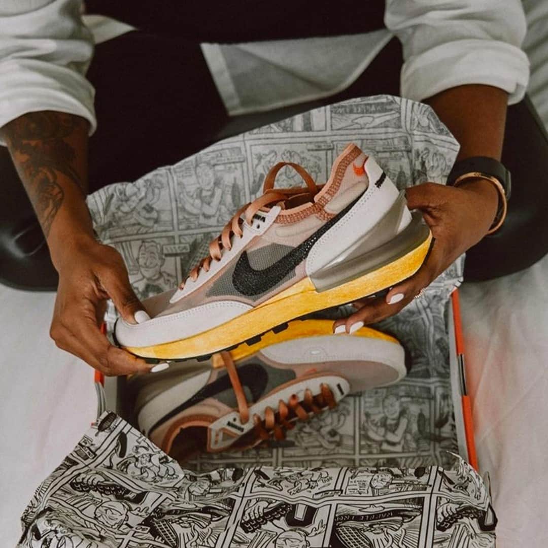 HYPEBEASTさんのインスタグラム写真 - (HYPEBEASTInstagram)「@hypebeastkicks: @thesocialstatus has revealed a store-exclusive @nike Waffle One. Boasting an aged, dyed aesthetic that mixes DIY flair with plenty of technical materials, the new silhouette’s translucent TPE has been dyed a rusty reddish-brown and overlaid with light-toned suede. Printed Swooshes come in faded black and orange, while the laces take on the same rusty shade. Down below a two-piece heel clip done up in silver and EVA foam midsoles in a weathered yellow tone round out the look. Stay tuned for its release date and pricing information.⁠ Photo: Social Status」2月19日 22時25分 - hypebeast