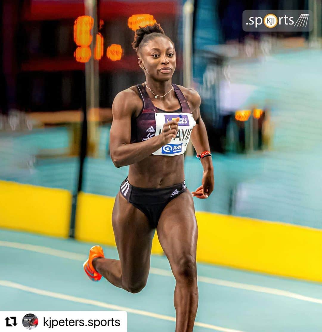 リサ・マリエ・クウェイイーのインスタグラム：「„your stronger and you're better and you are ready for whatever.“✊🏾🐉  next stop nationals ➡️ livestream gibt es auf Leichtathletik.de  ab Samstag 18:00 Daumen drücken.  #nationals #cantstopher #letsdothis」