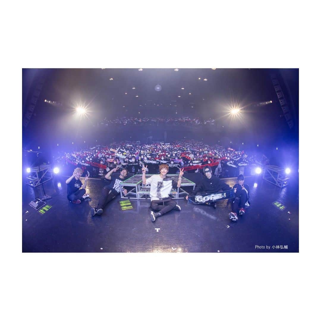 UZのインスタグラム：「Thank you😆  #spyair #zepptokyo」