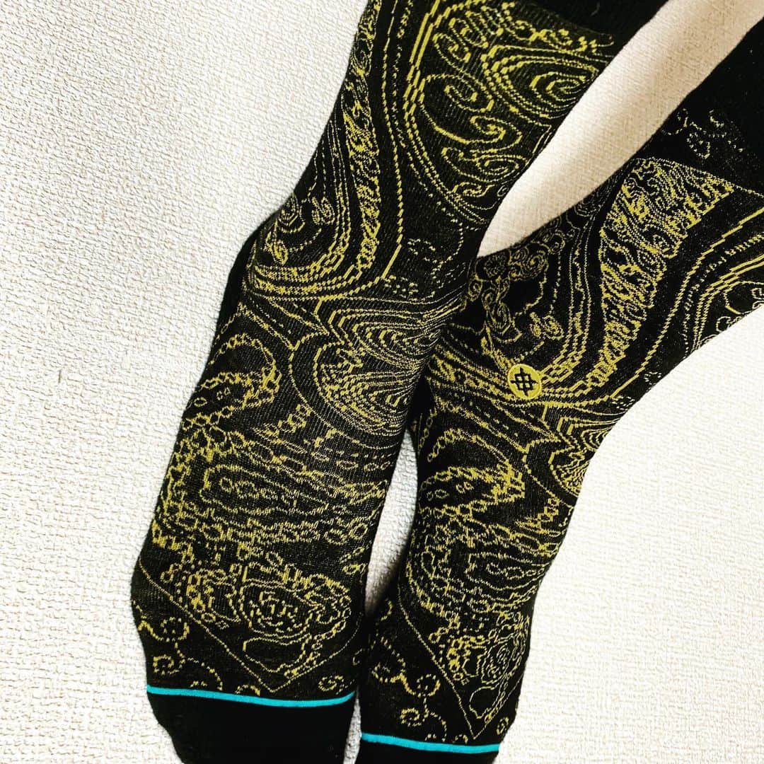 眞庭城聖さんのインスタグラム写真 - (眞庭城聖Instagram)「プライベートで履くのは結構こうゆうのが好き🧦🙌  #stance #socks #機能性もデザインも抜群　#ありきたりはつまらない」2月19日 22時45分 - money_0527
