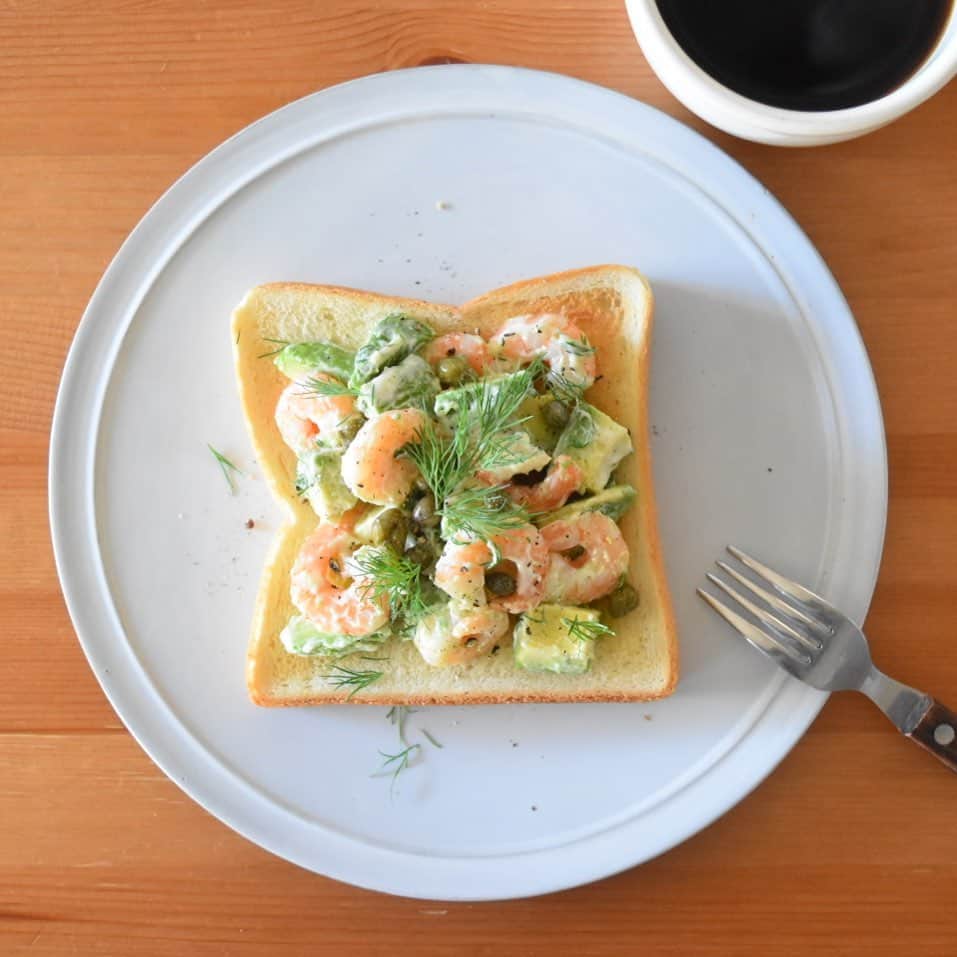山崎佳のインスタグラム：「Yesterday’s breakfast.」