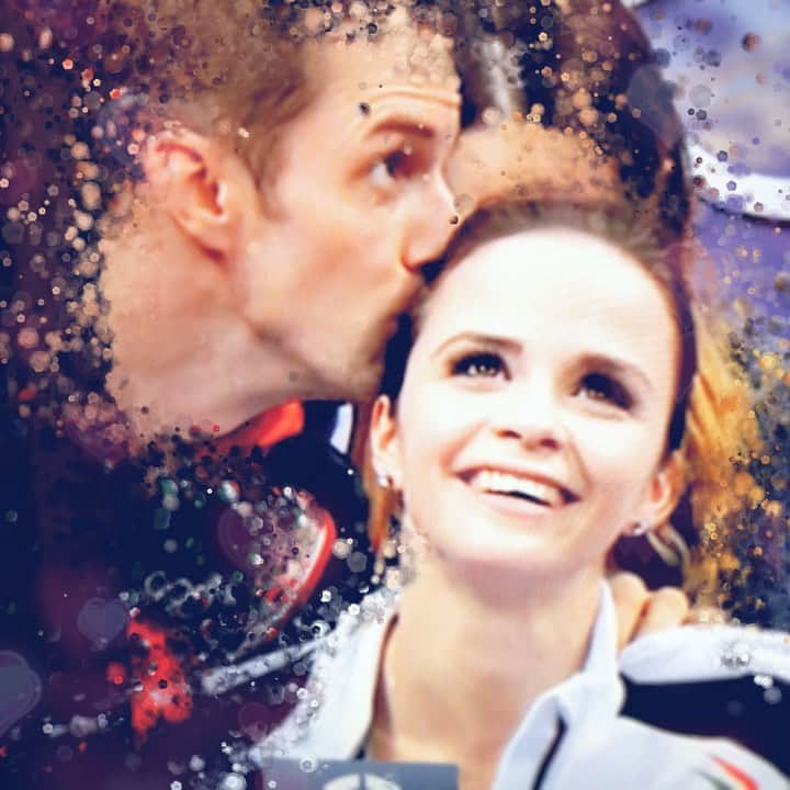 オンドレイ・ホタレックのインスタグラム：「Happy birthday @kapanna87 here is to another great year by your side, love you #marriedlife #birthday #love」