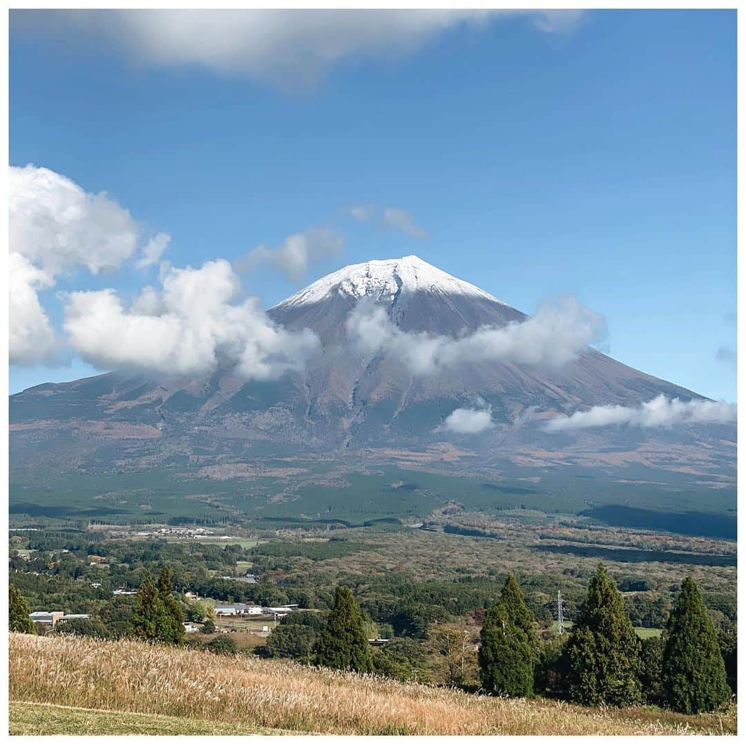 Akiomi Kurodaさんのインスタグラム写真 - (Akiomi KurodaInstagram)「キャンプに行くなら富士山の近くがいいなあと思うのは日本人の性なのかしら   キャンプは何故か向かう途中や帰りの道中も好き。  #shotoniphone」2月19日 23時32分 - artratio