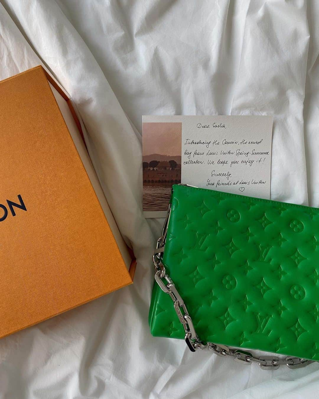 さんのインスタグラム写真 - (Instagram)「Green is the new black 💫 @louisvuitton #louisvuitton #LVcoussin」2月19日 23時46分 - markina