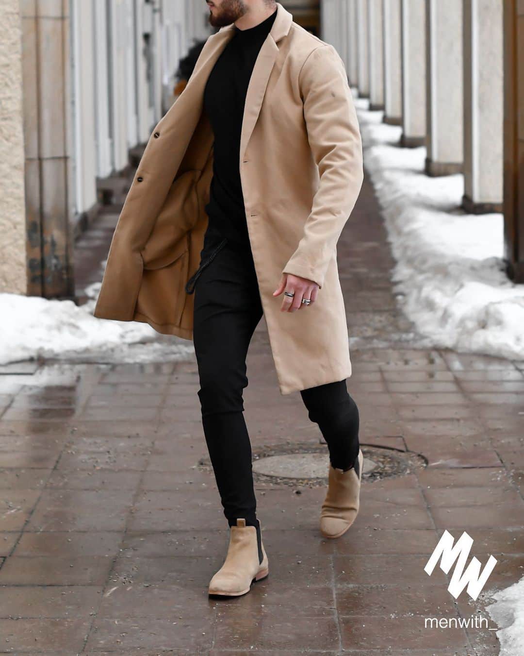 Men Withのインスタグラム：「Lovely photo of our dear friend @adrian_ibraim 👌🏽 #menwithstreetstyle」
