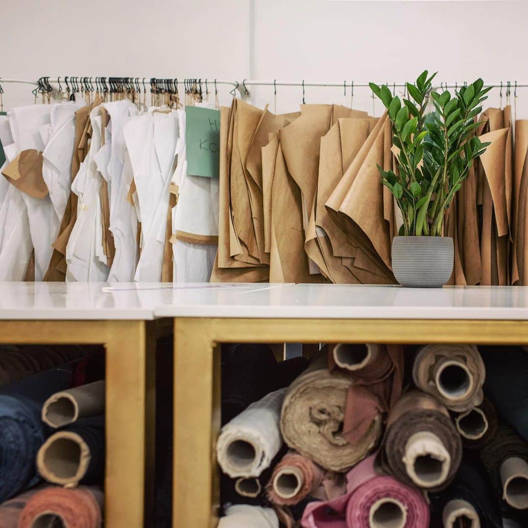 イネスエマレシャルのインスタグラム：「Each garment is produced handmade in France 🇫🇷 In the cutting workshop, the skins are first rigorously selected according to its appearance, flexibility and colours (only natural dyes are used), before being carefully cut, and then handed to the sewing workshop which assembles by hand according to a traditional French know-how.  #inesetmarechal #musthave #fashion #essentials #winter #cosy #mood #sustainablefashion #frenchfashion #style #parisienne #elegant #elegance #luxe #prestige #leather #inspiration #lookideas #madeinfrance #france #paris #frenchbrand #style #look #madeinfrance」