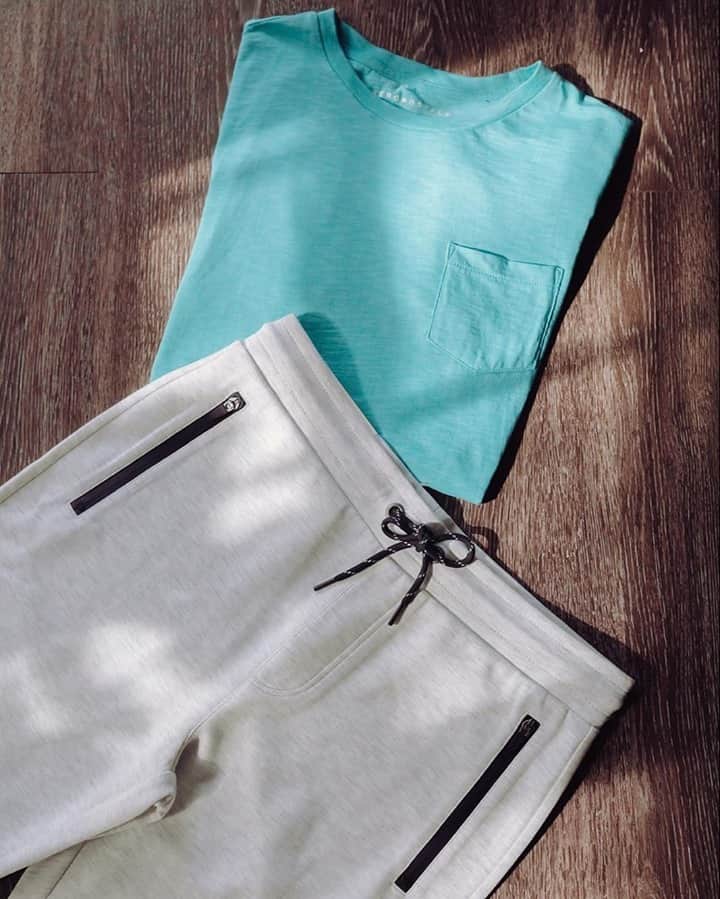 エアロポステールのインスタグラム：「Easy activewear for every day. You’re welcome #AeroWorld」