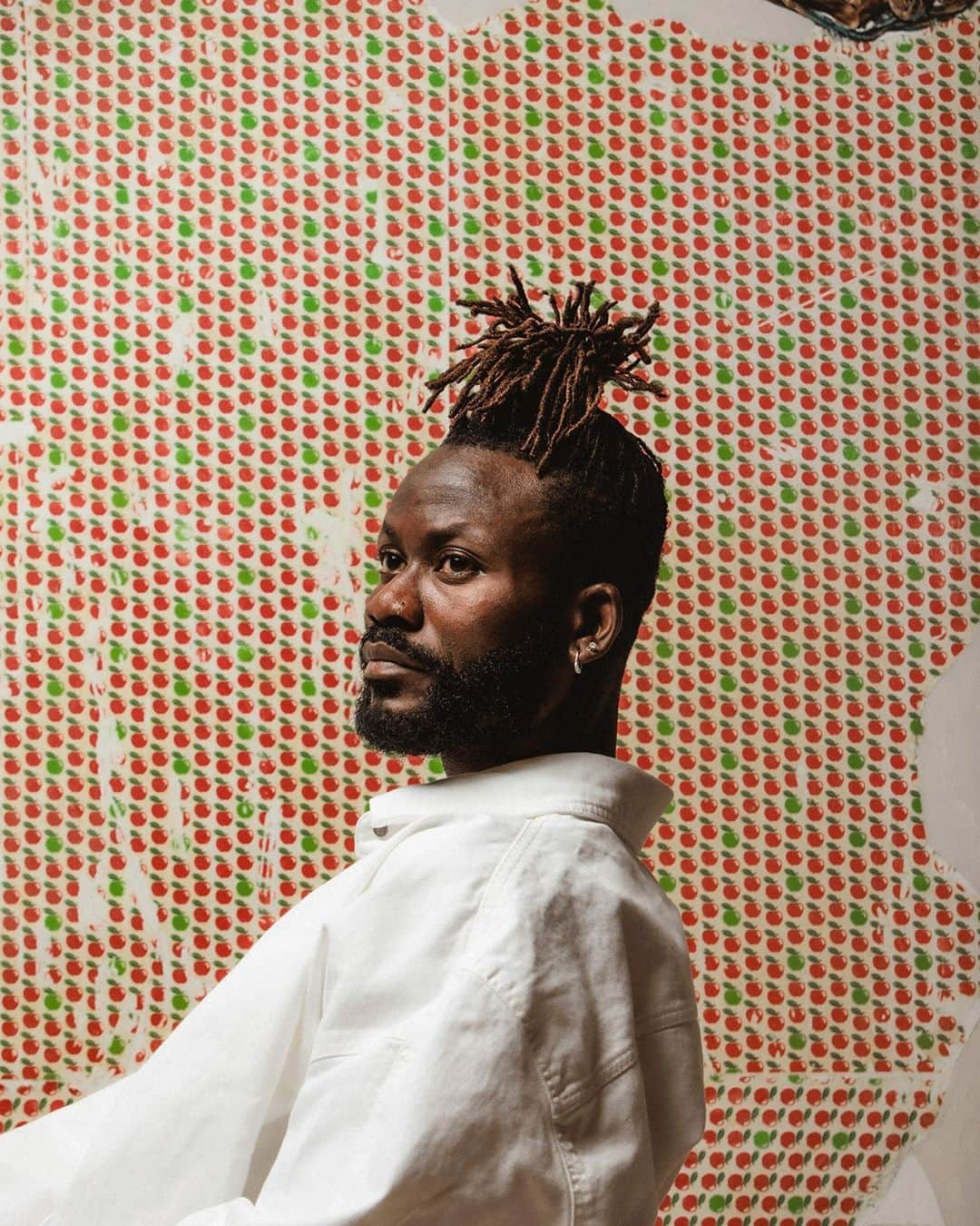 TIME Magazineさんのインスタグラム写真 - (TIME MagazineInstagram)「"@amoakoboafo is a rising art-world superstar. The 36-year-old Ghanaian artist’s work, characterized by bright colors and textured finger painting, highlights Black identity and the African diaspora with complexity and warmth," writes @cadylang. "Amid Boafo’s meteoric rise, his work has often been “flipped,” or resold quickly at a much higher price. In response, the artist has fought to establish more control over his work, both by buying it back and through creating a studio for local creatives in Accra. As a result, Boafo has sparked a larger dialogue about who really profits when Black art is handled by white gatekeepers." Read more, and see the full #TIME100Next list, at the link in bio. Photograph by Nolis Anderson (@nolis)」2月20日 1時00分 - time