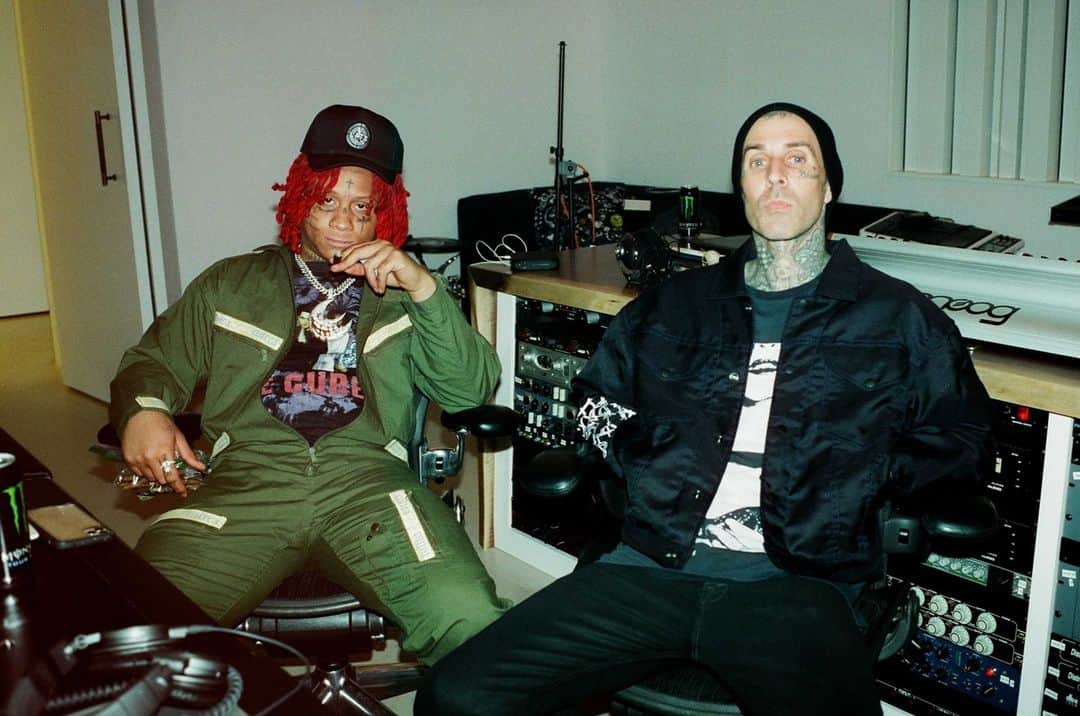 サウンドクラウドのインスタグラム：「Trippie Redd (@trippieredd) and Travis Barker (@travisbarker) squad up for an album of emotional rock anthems on "Neon Shark vs Pegasus." Head-bang through the tears. 💔⁠ ⁠ ➡️ Stream "Neon Shark vs Pegasus" at the link in bio.⁠ ⁠ #NewMusicFridays #FreshPressed」