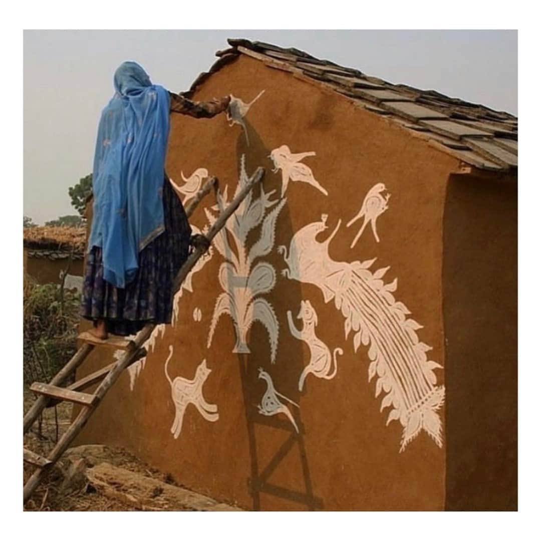 マッタのインスタグラム：「For the love of our personal joys⁠ Image from @slow_roads, Meena tribe in Rajasthan India」
