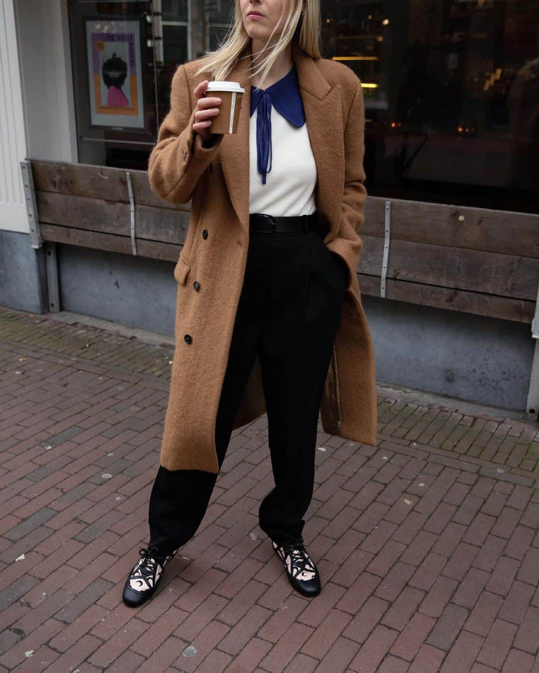 Linda Tolのインスタグラム：「The Daily Walk」