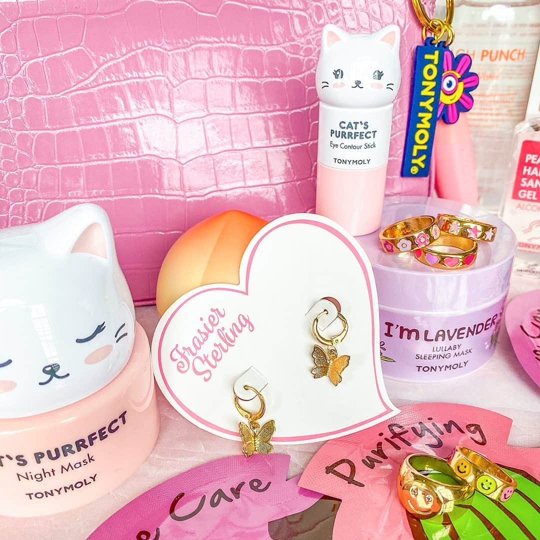 TONYMOLY USA Officialさんのインスタグラム写真 - (TONYMOLY USA OfficialInstagram)「***CLOSED GIVEAWAY TIME! We’re celebrating Valentine’s Day all month long with our friends at @frasiersterling! 💌💋 One lucky winner will receive a $100 gift card to Frasier Sterling and $100 worth of TONYMOLY products!  - To Enter:  💖Follow @tonymoly.us_official and @frasiersterling ️💖 Like and save this post ️💖 Tag a friend 💖 For an extra entry share on your story and tag both brands - Giveaway entries close on 2/22/21 @ 11:59pm PST. Winners will be DM’d. Open to US residents only. For an extra chance to win head to @frasiersterling post to enter. Good luck! #TONYMOLYnMe #xoxoTM」2月20日 1時59分 - tonymoly.us_official