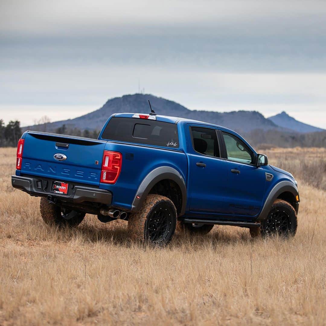 HYPEBEASTさんのインスタグラム写真 - (HYPEBEASTInstagram)「@hypebeastcarclub: American performance tuning company @roushperformance has unveiled its take on the @ford Ranger. The truck arrives with a number of upgrades from exterior body modifications, ROUSH/FOX coilover suspension system, and a dual-tip cat-back exhaust system that helps boost the power and torque to its 2.3-liter Ford Ecoboost engine. Click the link in bio for a full list of the modifications.⁠⠀ Photo: ROUSH Performance」2月20日 11時42分 - hypebeast