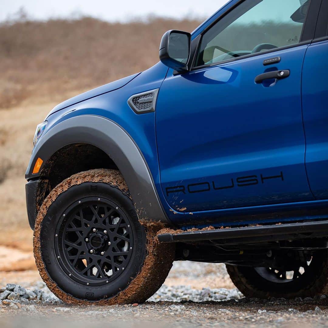 HYPEBEASTさんのインスタグラム写真 - (HYPEBEASTInstagram)「@hypebeastcarclub: American performance tuning company @roushperformance has unveiled its take on the @ford Ranger. The truck arrives with a number of upgrades from exterior body modifications, ROUSH/FOX coilover suspension system, and a dual-tip cat-back exhaust system that helps boost the power and torque to its 2.3-liter Ford Ecoboost engine. Click the link in bio for a full list of the modifications.⁠⠀ Photo: ROUSH Performance」2月20日 11時42分 - hypebeast
