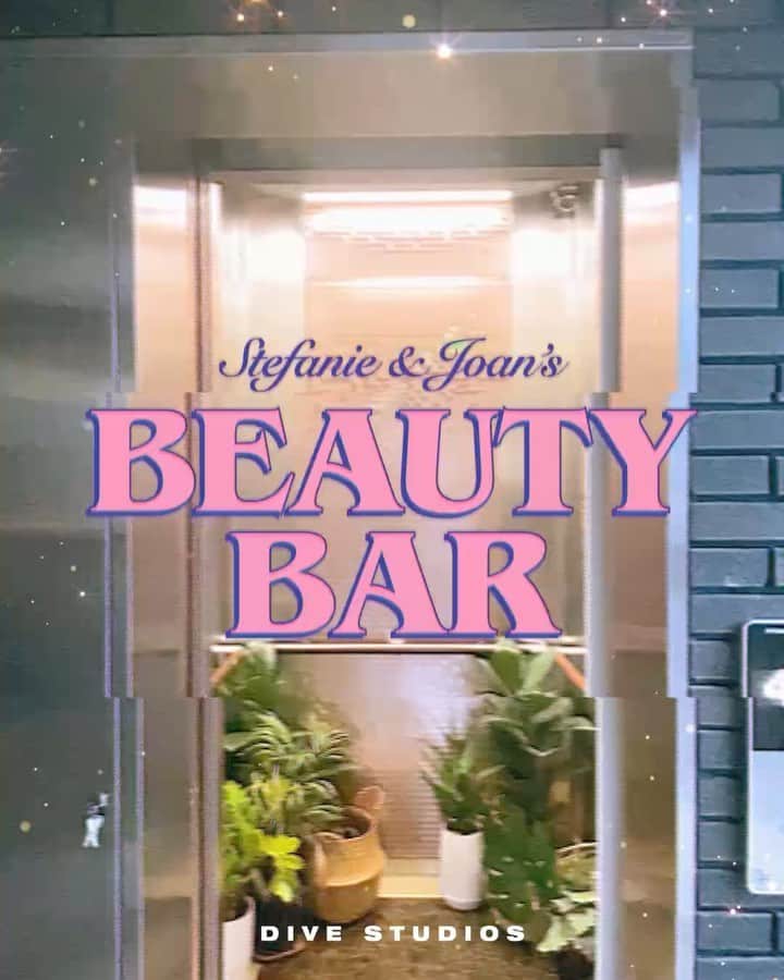 ステファニー・ミチョヴァのインスタグラム：「It’s happening!! 🚨 Our ‘The Beauty Bar’ podcast is premiering!! ❤️ FEB 24th 8AM PST 💫🎧🎤 @thedivestudios  @joanday」