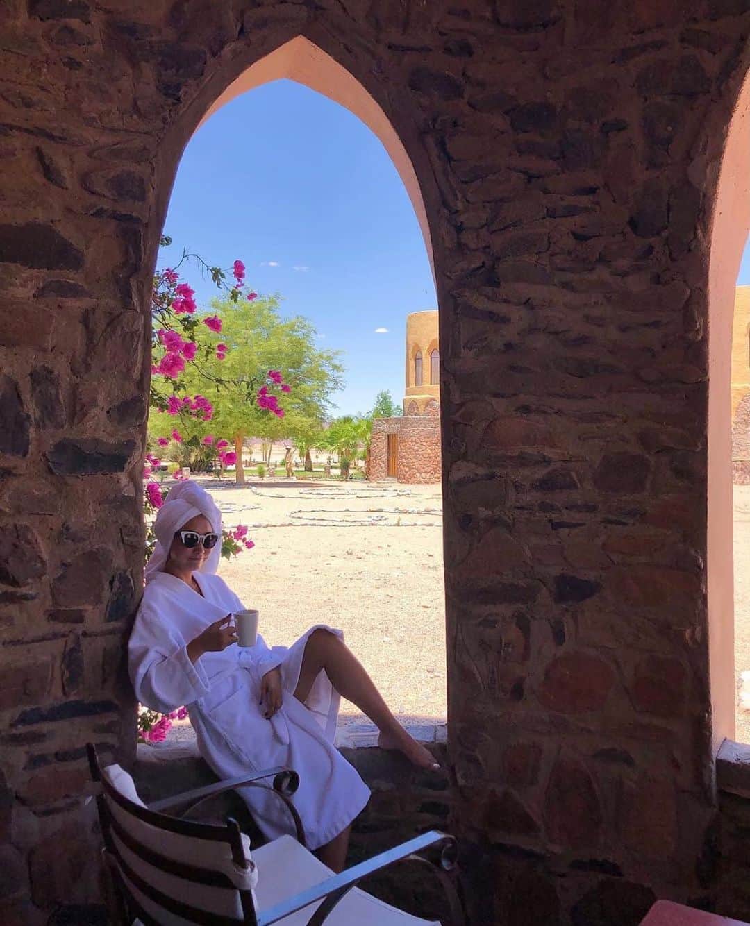 チン・ジェヨンのインスタグラム：「. 주말날씨너무좋아서 방구석 여행 ✈️ . . . #진재영_온세상이나의무대  . .」
