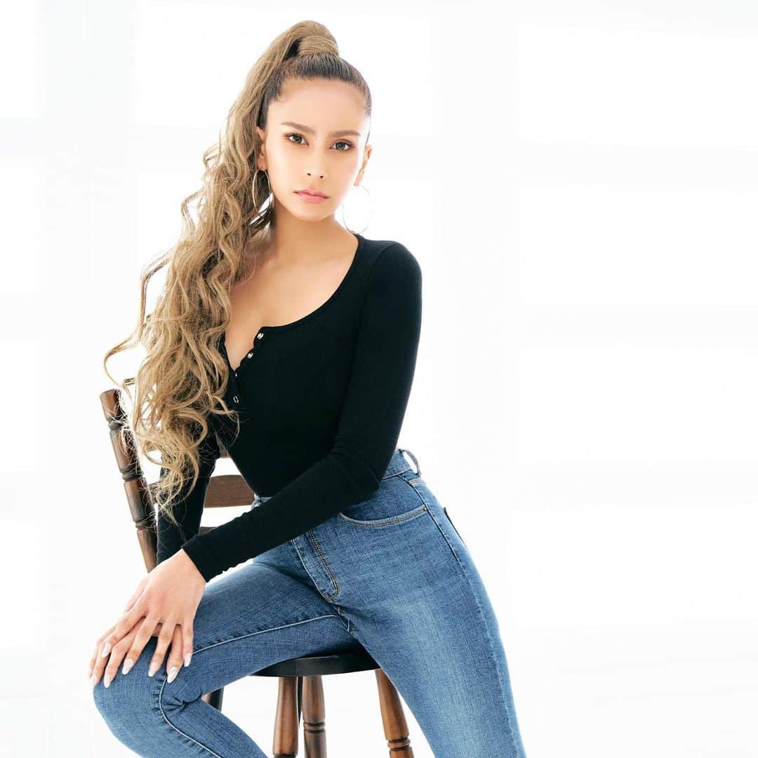 ANELA TOKYOのインスタグラム