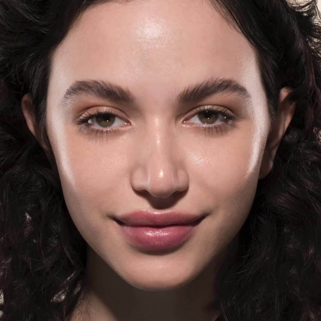 LORACのインスタグラム：「Skin wakeup ⏰✨ DEWY CANVAS PREP Moisturizer + Primer available NOW for $35 on LORAC.com & coming soon to ULTA.com! Link in bio!  Art Direction @thechrissaltzman // Photo @_ashley_crichton_ // Makeup @deanfournier // Hair @jennaleeartistry // Model @unclejessiie   #LORAC #LORACCosmetics @ultabeauty」