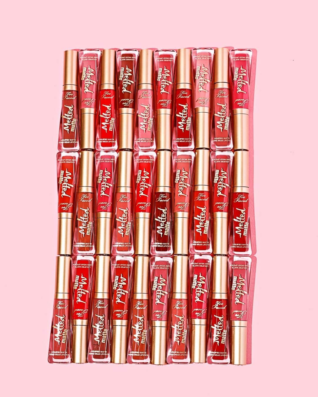 Too Facedのインスタグラム：「But first, LIPSTICK 💋💕 Pucker up with our lightweight, long-wearing, ultra-matte Melted Matte Lipstick!! Available @cultbeauty. #getmelted #toofaced」