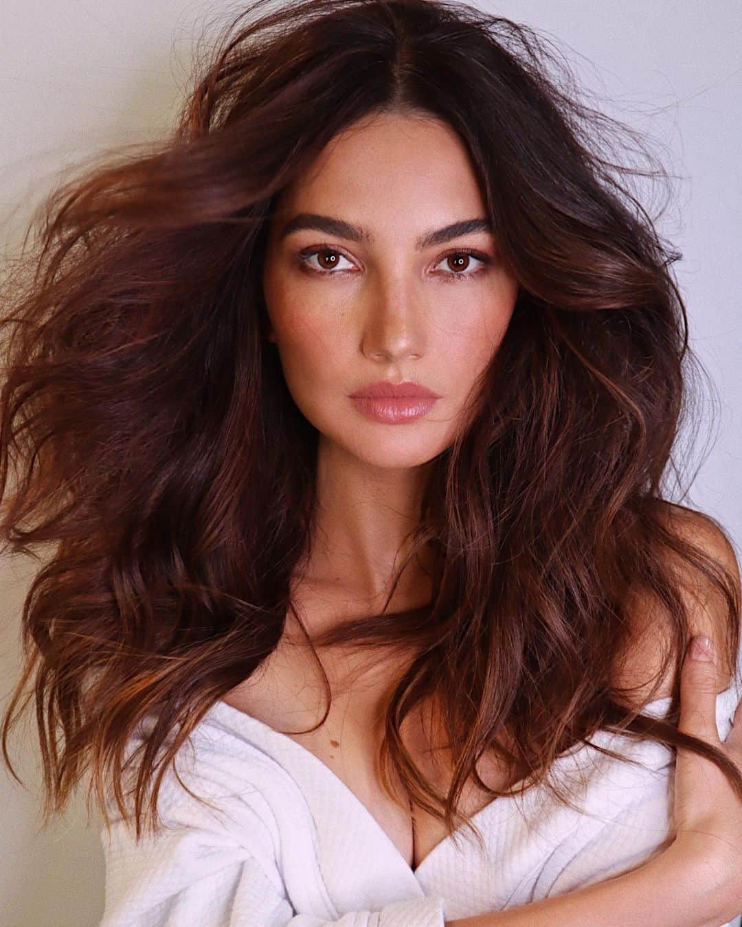 Hung Vanngoさんのインスタグラム写真 - (Hung VanngoInstagram)「Casual hair and makeup today for the beautiful #LilyAldridge (@lilyaldridge) 😛❤️⭐️⚡️✨💫🌟. 💇 @sergenormant 💄 @hungvanngo」2月20日 4時09分 - hungvanngo