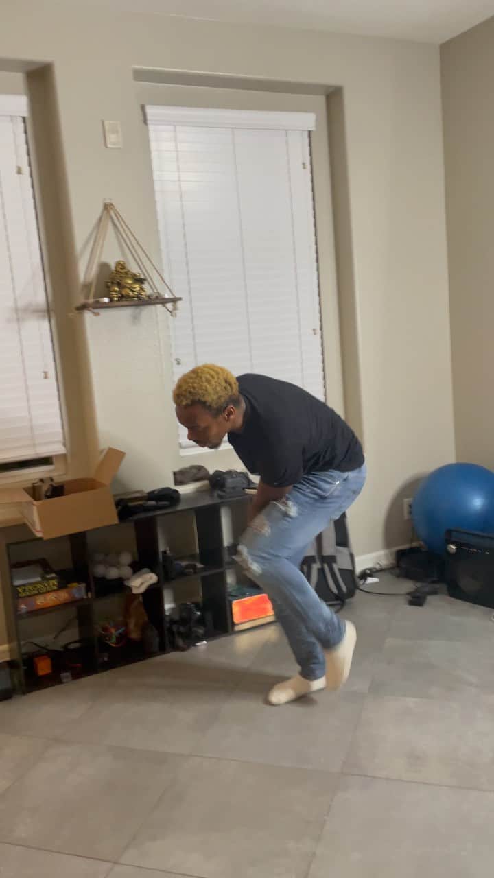 Lil Buckのインスタグラム：「Reminds me of when I used to go to @drrico house and train with him. I miss those days. I was grateful to session this day w/ @jonboogz @iamspecialfx & @ninjanao」