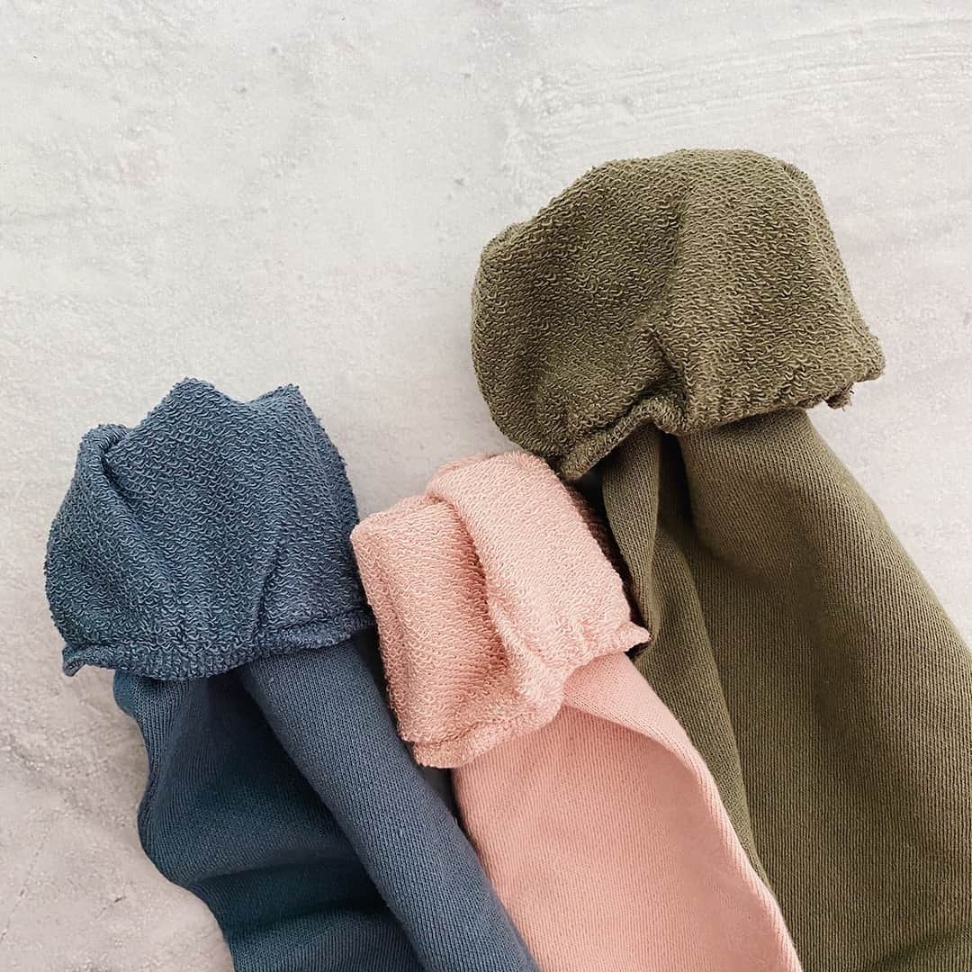 オルタナティブのインスタグラム：「Our classic Washed Terry gives you a soft, lightweight feel that works year-round.🙌 What more could you want from your loungewear?? #WeAreAlternative」