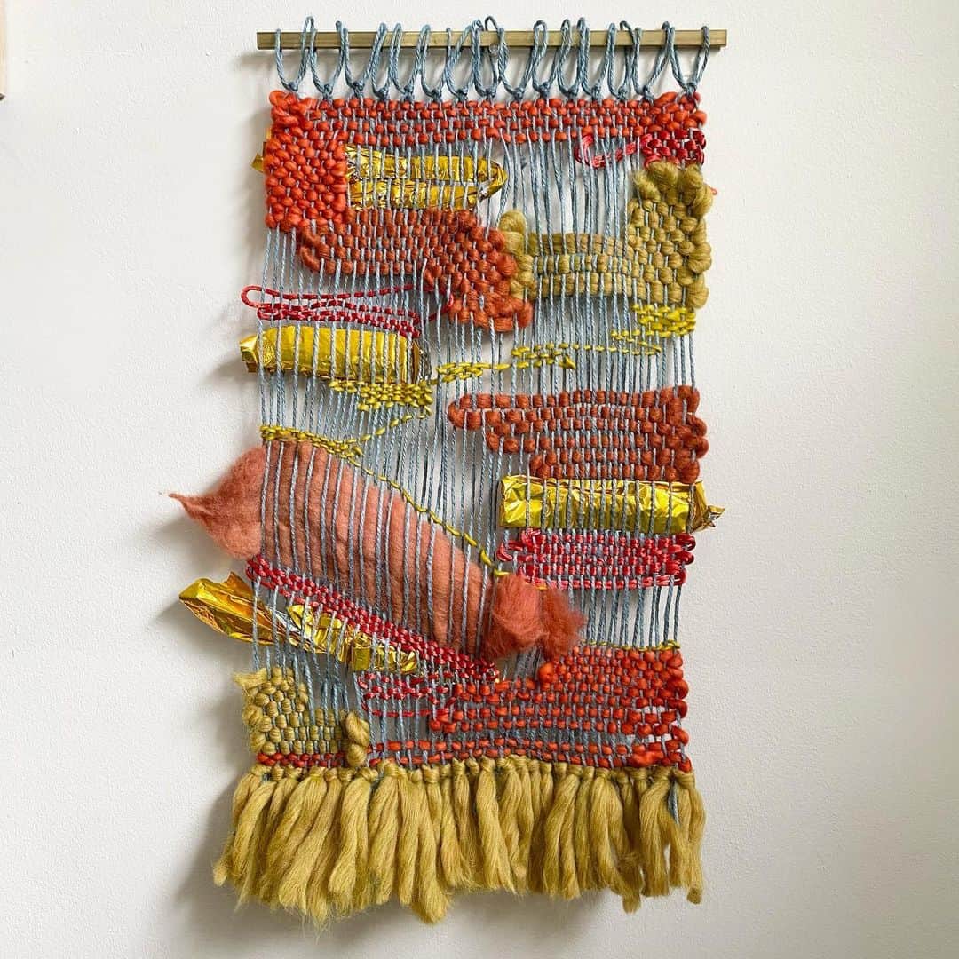 Grace Bonneyさんのインスタグラム写真 - (Grace BonneyInstagram)「“Surrender to 2020” 2020. jute, wool and other things.⁣ ⁣ Nastassja: Who is among the extended community of writers and artists dealing with the archive in a way that speaks to your process? ⁣ ⁣ Avery: I am very influenced and inspired by Saidiya Hartman’s work as it relates to the archive and lives of Black women - especially her most recent book “Wayward Lives, Beautiful Experiments: Intimate Histories of Social Upheaval.” Her language around pushing back against the archive is something that I think about all the time. Hartman’s work helps me articulate, expand and challenge my ideas of the archive and history. I’m also very inspired by how these artists / writers / scholars think about time, the archive, history and world-building: Deborah Roberts, Lorna Simpson, Ashon Crawley, Alexis Pauline Gumbs and Christina Sharpe.⁣」2月20日 5時00分 - designsponge