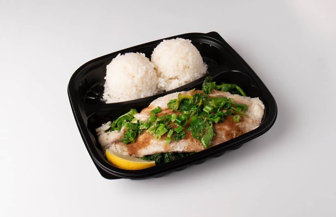 Zippy's Restaurantsのインスタグラム：「Our Chinatown Seabass is popo approved. #FridaySpecial」