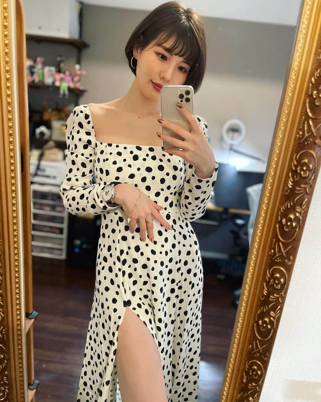 ふしみ彩香さんのインスタグラム写真 - (ふしみ彩香Instagram)「🐄🤍🖤  #reformation #ootd #ootdfashion #selfie」2月20日 5時26分 - tibino31