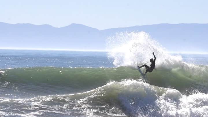 レイキー・ピーターソンのインスタグラム：「Rincon Leg Burners 🔥🔥🔥 • • For the full video hit the link in my bio 👌 🎥 @noahjm22  @thomas_allan」