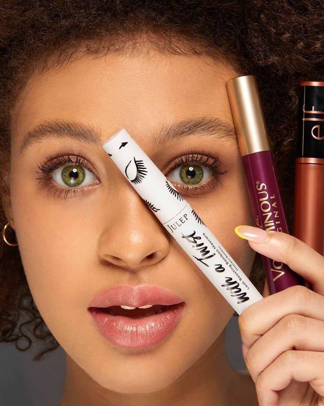 Wal-Mart Stores, Incのインスタグラム：「Celebrating #NationalLashDay the only way we know how—with lashes for days. 😉 #WalmartBeauty」
