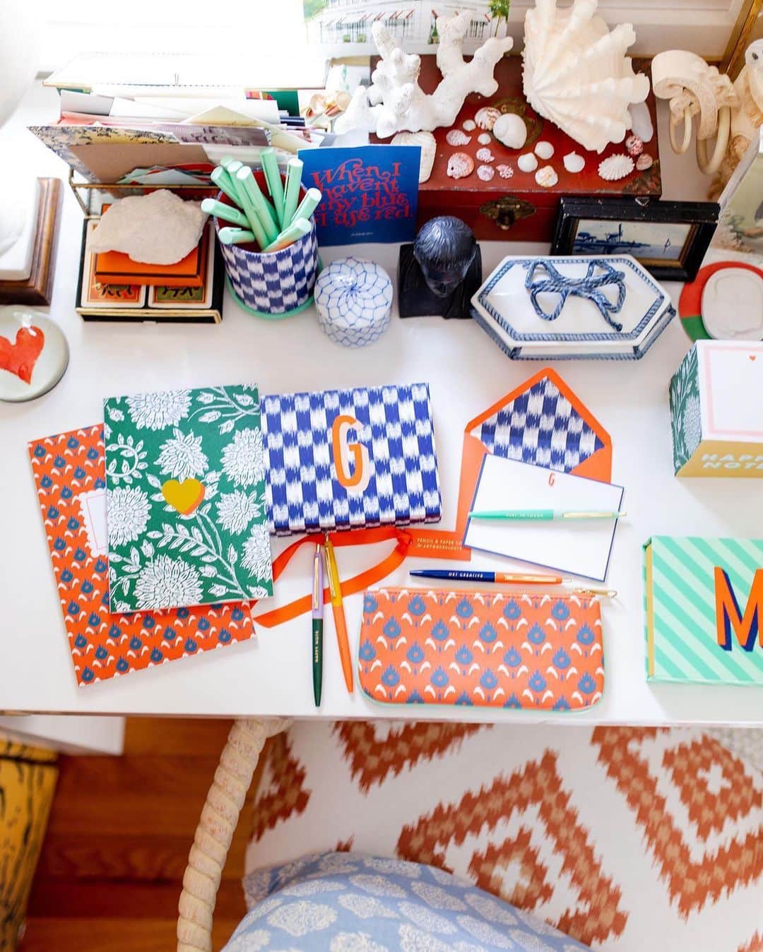 Anthropologieさんのインスタグラム写真 - (AnthropologieInstagram)「*GIVEAWAY ALERT* Take a closer look at our NEW collab exclusively for Anthropologie with @pencilandpaperco (!!!) We're loving the playful prints and pretty stationery – and we want you to have them all! Enter our Pencil & Paper Co. Giveaway for your chance to win a $500 e-gift card! Photos by @jessica_amerson  Here's how:   ✏️ Follow this account, @AnthroLiving, and @pencilandpaperco ✏️ Like this post ✏️ Comment below and tag three friends you'd love to send a letter to  Good luck!」2月20日 6時08分 - anthropologie