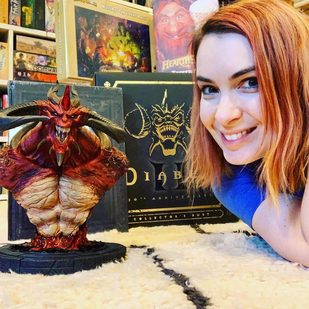 フェリシア・デイのインスタグラム：「Thank you @blizzard for this amazing package of goodies! I loving posing with this hunk of (literal) burning love! Looking forward to #blizzcononline! #blizz30」