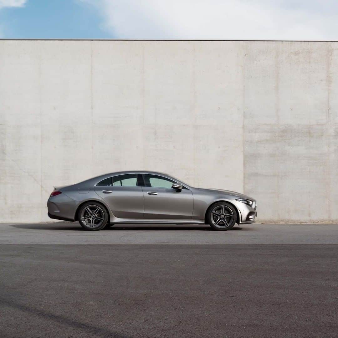 Mercedes-Benz Thailandさんのインスタグラム写真 - (Mercedes-Benz ThailandInstagram)「Mercedes-Benz CLS, a beautiful mystery that can suddenly hook you while taking a glance.   📸 Photo by Nikola Kalezic #MBSocialCar for Mercedes-Benz USA  #CLS #MercedesBenz #MercedesBenzThailand」2月20日 13時06分 - mercedesbenzthailand