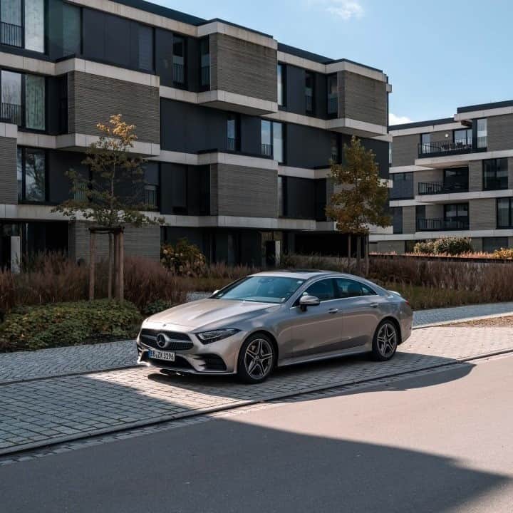 Mercedes-Benz Thailandさんのインスタグラム写真 - (Mercedes-Benz ThailandInstagram)「Mercedes-Benz CLS, a beautiful mystery that can suddenly hook you while taking a glance.   📸 Photo by Nikola Kalezic #MBSocialCar for Mercedes-Benz USA  #CLS #MercedesBenz #MercedesBenzThailand」2月20日 13時02分 - mercedesbenzthailand