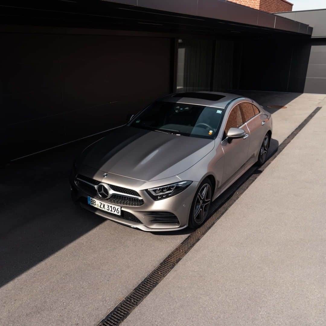 Mercedes-Benz Thailandさんのインスタグラム写真 - (Mercedes-Benz ThailandInstagram)「Mercedes-Benz CLS, a beautiful mystery that can suddenly hook you while taking a glance.   📸 Photo by Nikola Kalezic #MBSocialCar for Mercedes-Benz USA  #CLS #MercedesBenz #MercedesBenzThailand」2月20日 13時03分 - mercedesbenzthailand