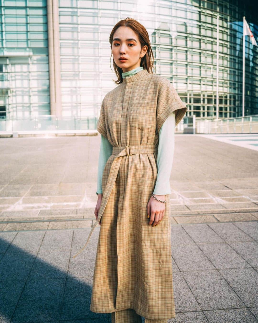 Yanagihara Hirokiさんのインスタグラム写真 - (Yanagihara HirokiInstagram)「ハイトーンとファッション ・ ・ ・ ライフスタイルに合わせてヘアカラーを楽しみましょう ・ ・ #ハイトーンカラー#ベージュカラー#ミディアムヘアスタイル#アースカラー#オーラリー」2月20日 7時53分 - yanagihara_hiroki
