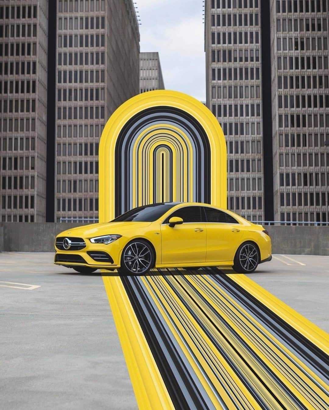 メルセデス・ベンツさんのインスタグラム写真 - (メルセデス・ベンツInstagram)「What an appearance! This yellow racer makes every driver's heart beat faster. 💛   📷 @colecreatives for #MBphotopass via @mercedesbenzusa #MercedesAMG #CLA #instacars #DrivingPerformance」2月20日 7時55分 - mercedesbenz