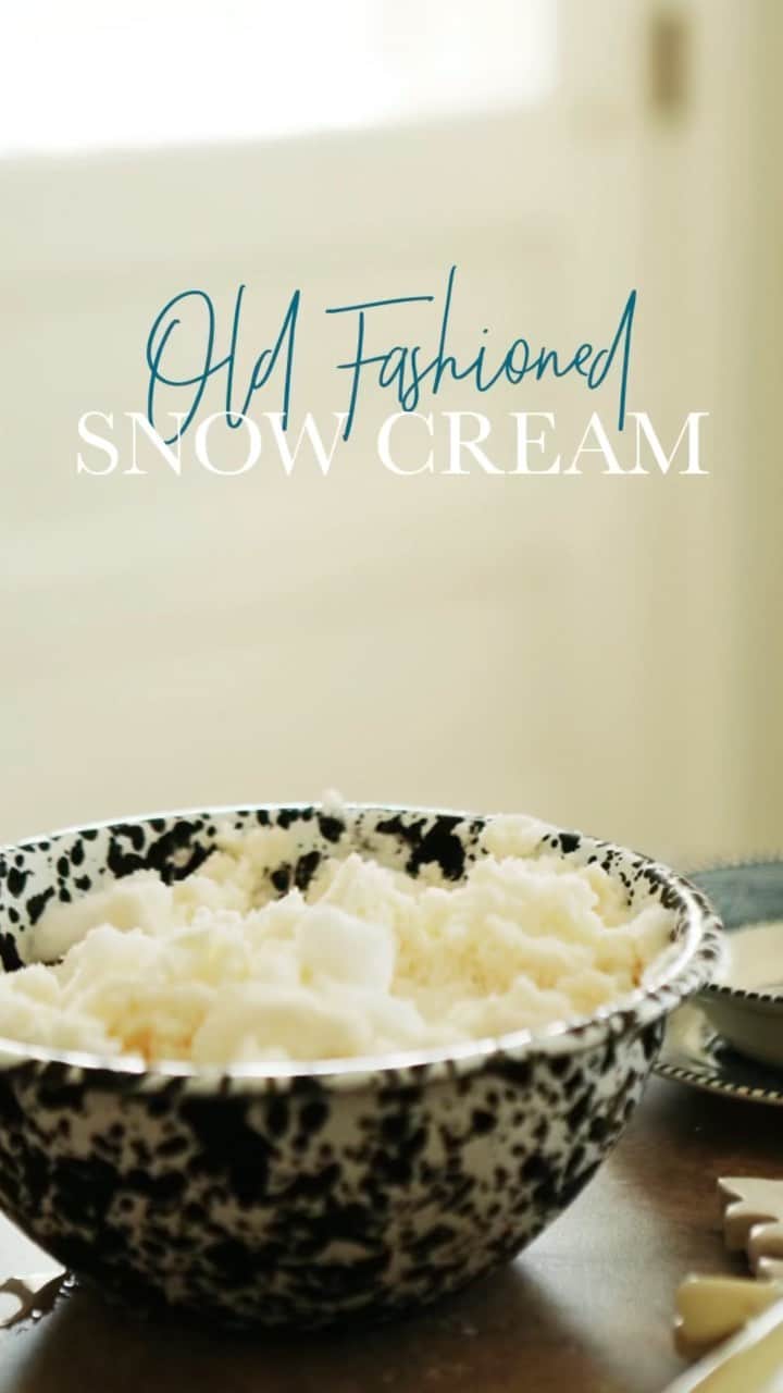 FOLKのインスタグラム：「If you’re from the country, or read Little House on the Prairie you surely know of snow cream. My video series continues with this recipe. (SIDENOTE: my oven died, any recommendations?)   THE RECIPE:   1 cup milk or cream 1/2 cup granulated sugar 1 teaspoon vanilla extract 8 cups clean snow  Whisk sugar, milk, and vanilla together. Incorporate snow a cup at a time until all is mixed and smooth. Add additional milk as needed to get desired thickness. Serve immediately or chill in freezer.  Use chocolate milk if desired.   The bowl is by @crowcanyonhome if you’re curious.   #snowcream #homesteading #liveauthentic #folkmagazine」