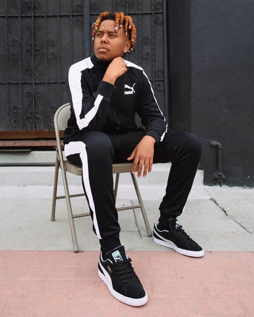 Foot Lockerのインスタグラム：「Ultimate Classics! Add the #Puma Suede to your rotation.」