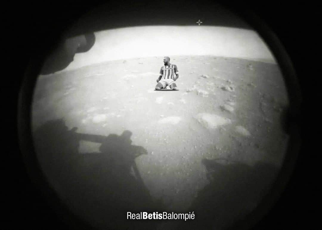 レアル・ベティスさんのインスタグラム写真 - (レアル・ベティスInstagram)「🪐🤖💚  ¡Buenas noches!  -- Life on Mars.  #ForeverGreen」2月20日 8時38分 - realbetisbalompie