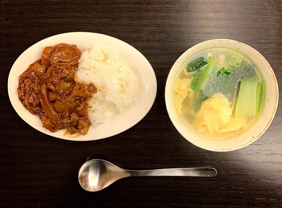 祐真朋樹さんのインスタグラム写真 - (祐真朋樹Instagram)「ハヤシライスと卵スープ  #昼ご飯 #祐ご飯  #ハヤシライス #柳宗理」2月20日 9時15分 - stsukezane