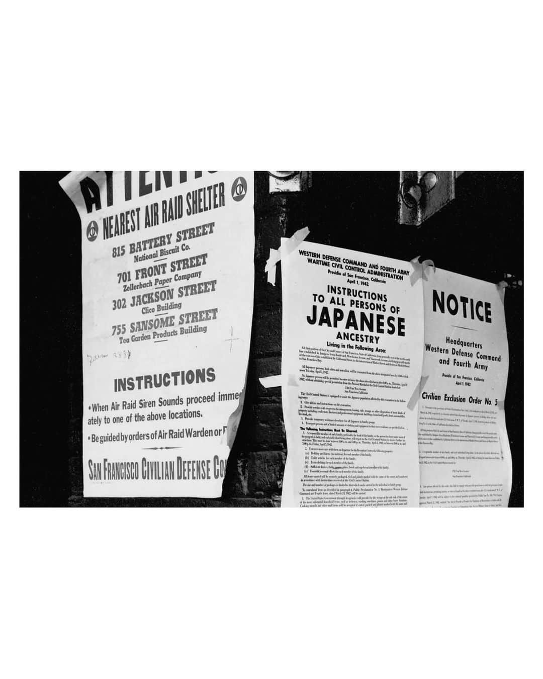 アレックス・シブタニさんのインスタグラム写真 - (アレックス・シブタニInstagram)「Today is a Day of Remembrance - a day of observance for the internment of Japanese Americans in the United States during World War II.  On February 19, 1942 Executive Order 9066 was signed by President Franklin D. Roosevelt. The order required the forced relocation and incarceration in concentration camps of 120,000 people of Japanese ancestry.   Photo credits: (images 1-3) Dorothea Lange and (image 4) Tōyō Miyatake  #japaneseamerican #americans #dayofremembrance #stopasianhate #stopaapihate」2月20日 9時31分 - shibsibs