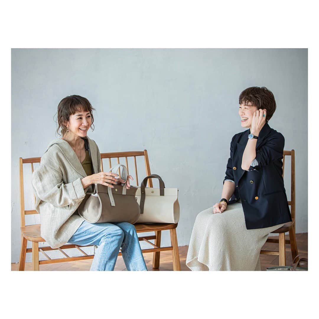 土井地恵理子のインスタグラム：「・ 昨日は @noble.jp さんとの インスタライブ ご覧頂きました皆様 ありがとうございました！  お知らせ諸々🙌🏻  ①NOBLEさんとの別注アイテムが発売になりました。 可愛いです❤︎  ②特集ページを作って頂きました。 今の想いとか、コーディネートとか 盛りだくさんなコンテンツです✨ NOBLEのサイトよりご覧ください🙏🏼  ③有楽町マルイ店にてモアバリエーションイベント開催中です！28日まで。  ④インスタライブのアーカイブが @baycrews @noble.jp 両アカウントのIGTVに残ってます。是非。  以上です🙋🏼‍♀️ ありがとうございました！  #noble #baycrews #hvfn #fashion #coordinate #ノーブル #ベイクルーズ #コーディネート」
