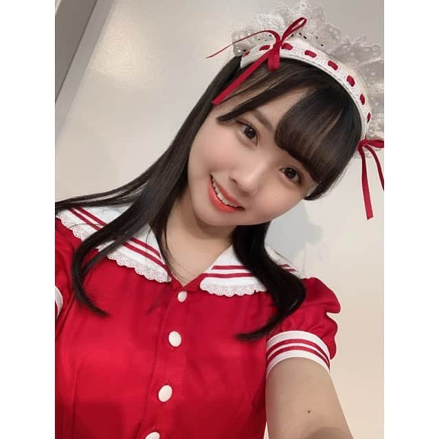 古舘葵のインスタグラム：「✿  メイドさん🍓︎💕︎ 生写真予約受付中です☺️  最近なんか赤好きなんです、、！！ 嬉しい🥰🥰  #NGT48#アイドル#idol#メイド服#followｍe #follow」