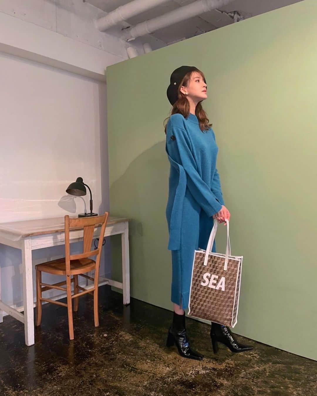 野崎萌香さんのインスタグラム写真 - (野崎萌香Instagram)「しふく💙.  béret... @ys_theofficial  ONE PIECE... @lecielbleu_official  bag... @windandsea_wear  boots... @zara   #もえ服」2月20日 10時06分 - moeka_nozaki