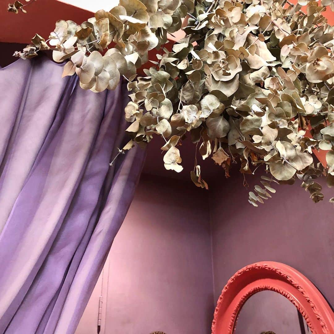 のインスタグラム：「STORE OPEN 14-19☯️  当面の間実店舗は水〜土曜の営業です。 ご来店おまちしております。」